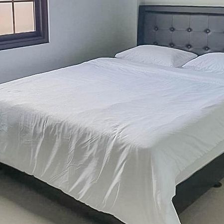 Mahkota Residence RedPartner Karawang Exterior foto